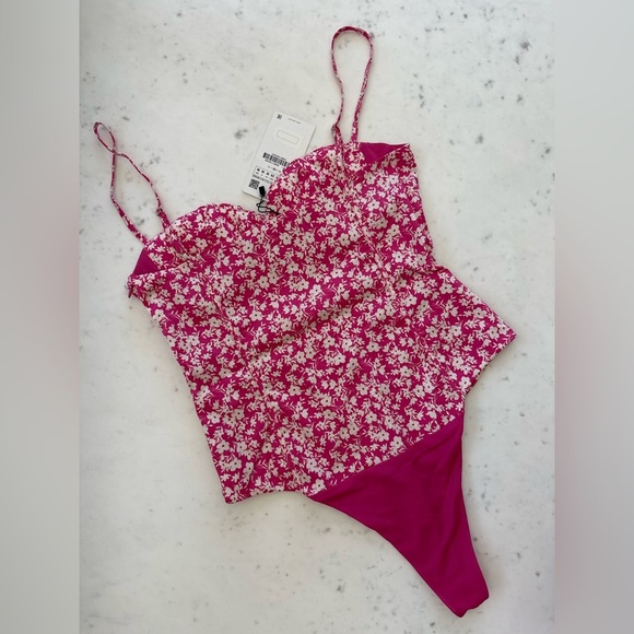 NWT Zara Pink Floral Spagh Strap Bodysuit - Picture 5 of 6